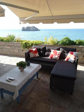 Ammos Apartment Eressos